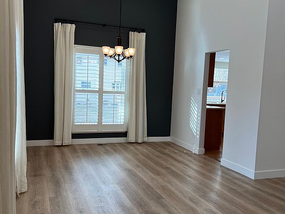 Main-level living & dining area