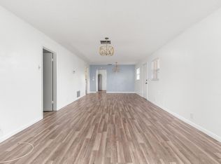 550 Sandpiper Cir, Delray Beach, FL 33445