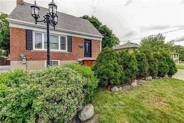 2 bed, $2,000 — Photo 1