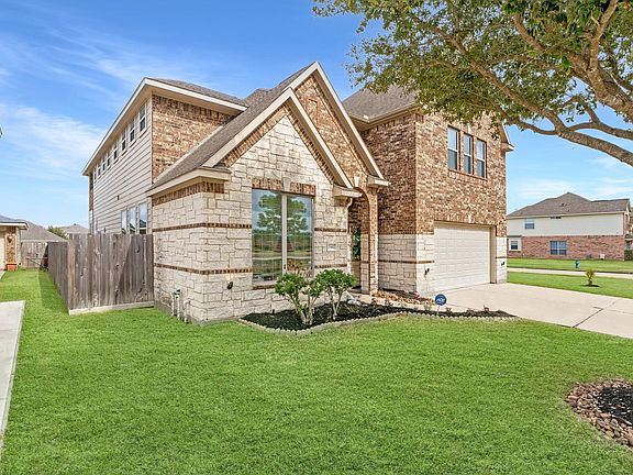 2nd image of 23602 Lakewind Park Ln