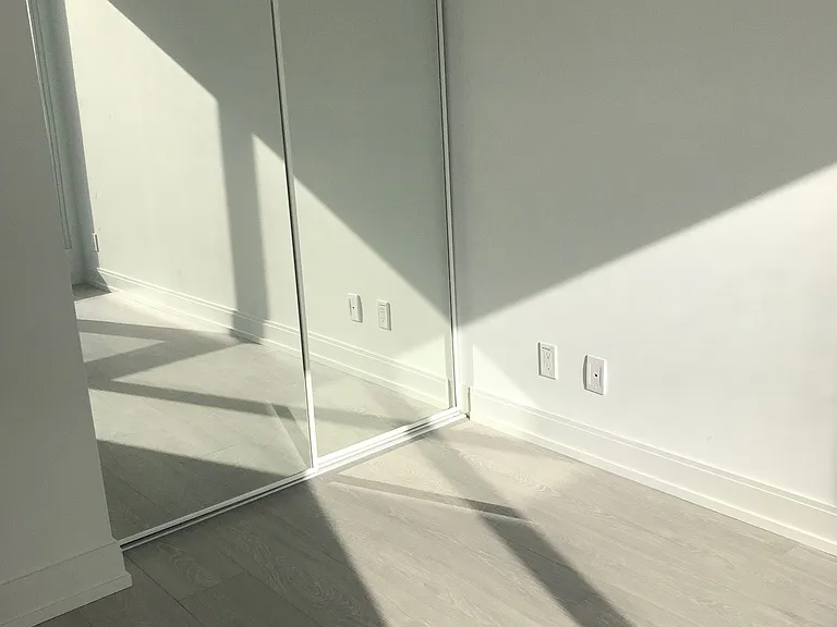 181 Dundas St E #1507 — Photo 6
