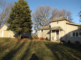 1260 Baker Bay Rd, Kasota, MN 56050