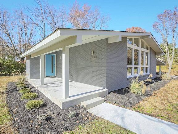 3rd image of 2503 Avalon Cir