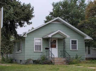 304 N 1st Ave, Norton, KS 67654