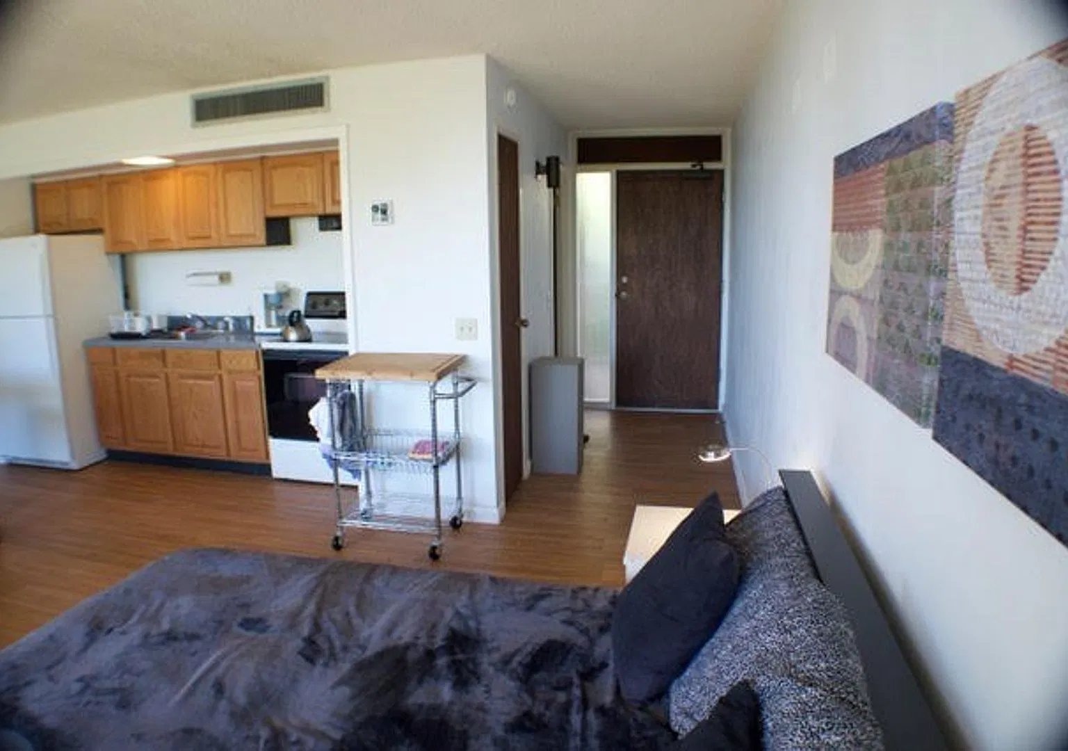 Makaha Valley Towers — Photo 3