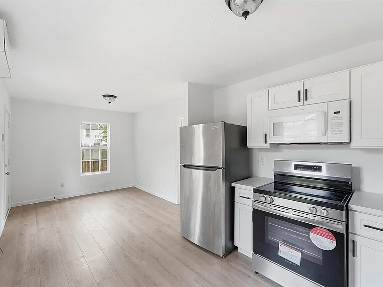 8034 Record St #B — Photo 14