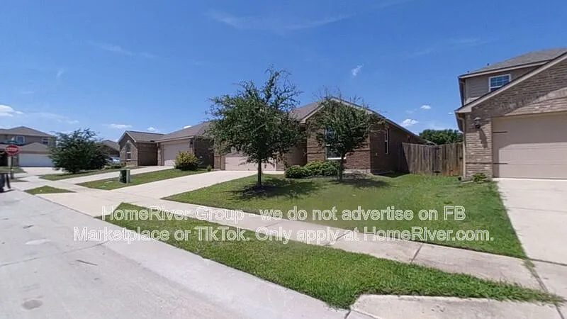 3 bed, 2.0 bath, 1619 sqft, $1,770 — Photo 3