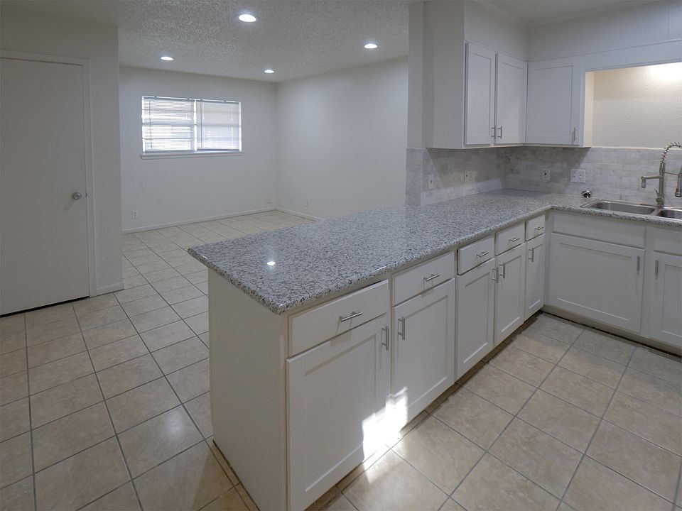 1st image of 303 Hardy Ave APT 11