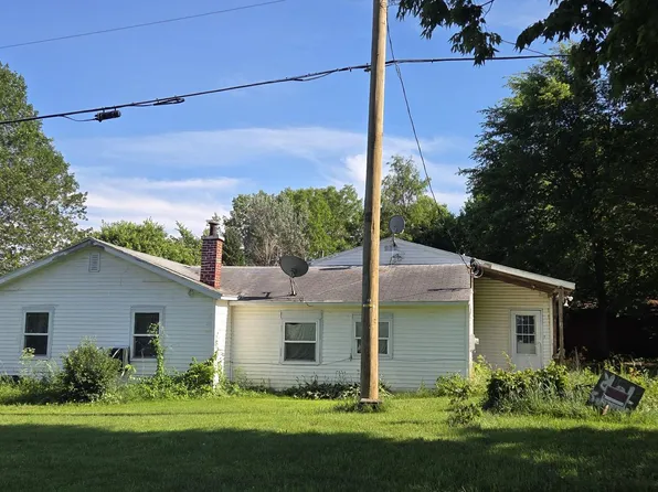 4812 Spring Creek Rd, Galien, MI 49113