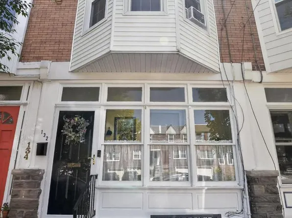 132 E Hartwell Ln, Philadelphia, PA 19118