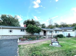 2401 Redwood Dr, Klamath Falls, OR 97601