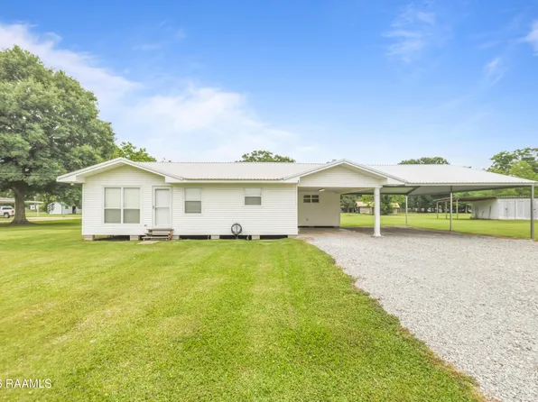 2725 Grand Point Hwy, Breaux Bridge, LA 70517
