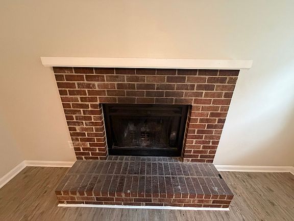 3rd image of 110 Chalfont Dr APT 1