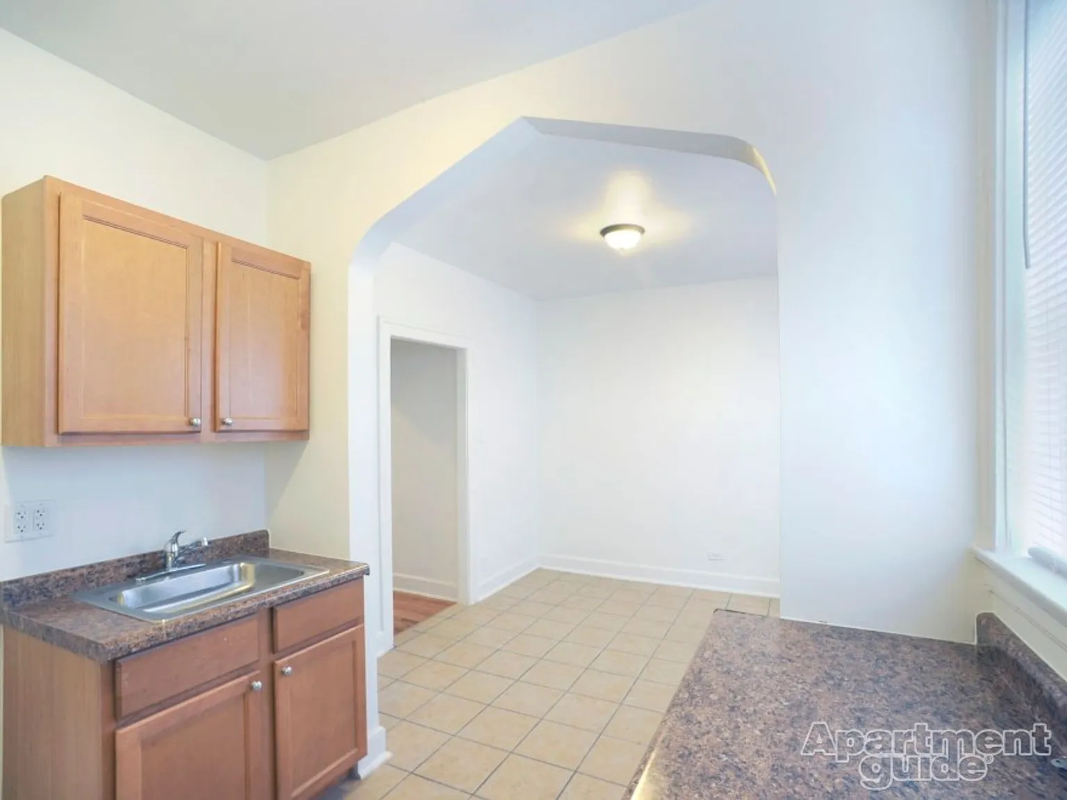 1108 E 82nd — Photo 3
