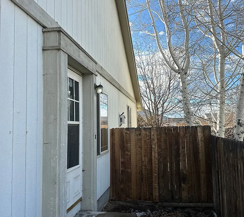 Building Photo 5