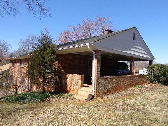 5th image of 303 Buckingham Dr