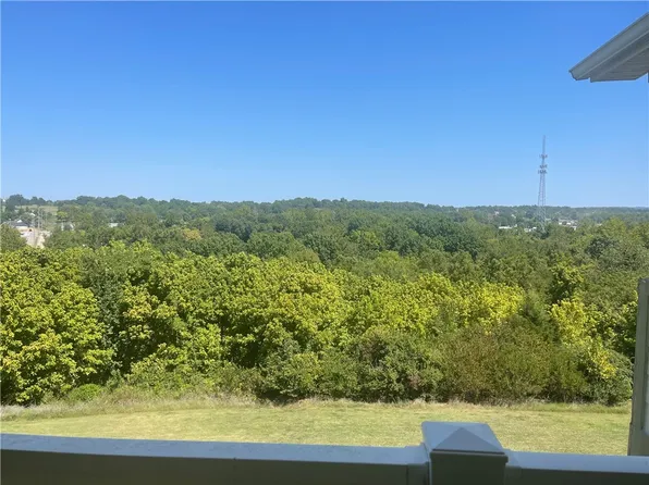 4254 NE Meadow Creek Cir, Fayetteville, AR 72703