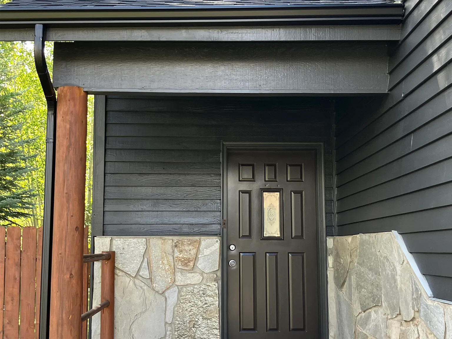 3 bed, 2.5 bath, 1750 sqft, $6,000 — Photo 3