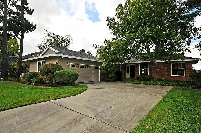 1st image of 2704 Wemberly Dr