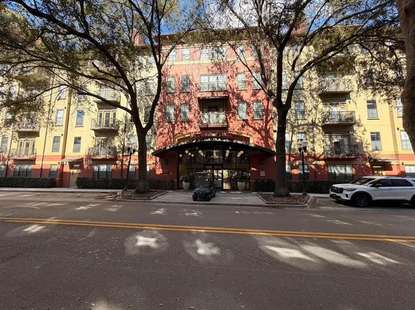 911 N Orange Ave APT 125, Orlando, FL 32801