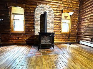 874 Chesterfield Rd, Oakdale, CT 06370