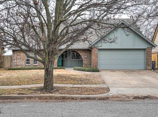 8904 E 27th St, Tulsa, OK 74129