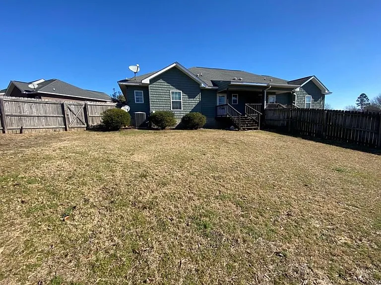 6085 Village West Ln — Photo 3