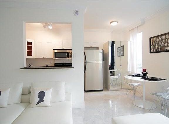 2nd image of 1619 Lenox Ave APT 2