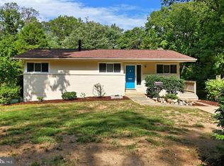 7817 Glenister Dr, Springfield, VA 22152