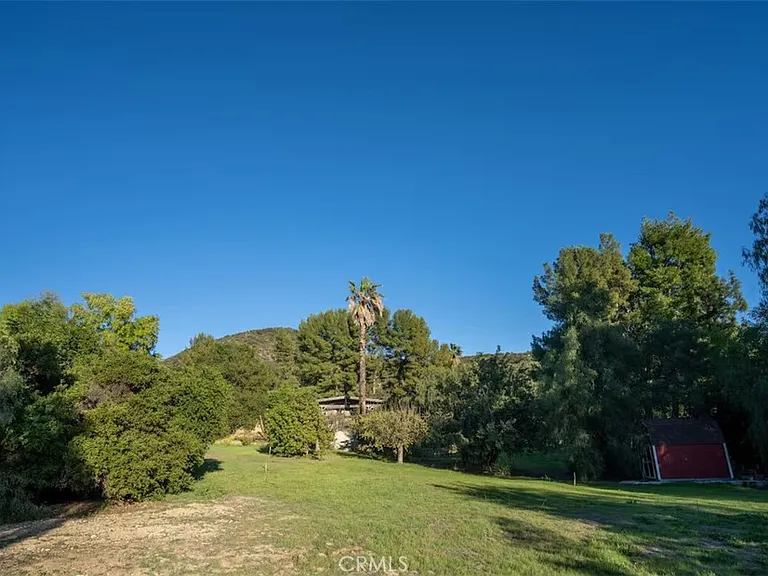 24361 Mulholland Hwy — Photo 35