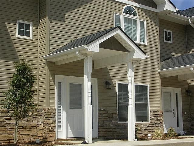 Front of townhome