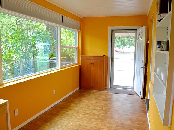 2nd image of 4016 Shasta Ct