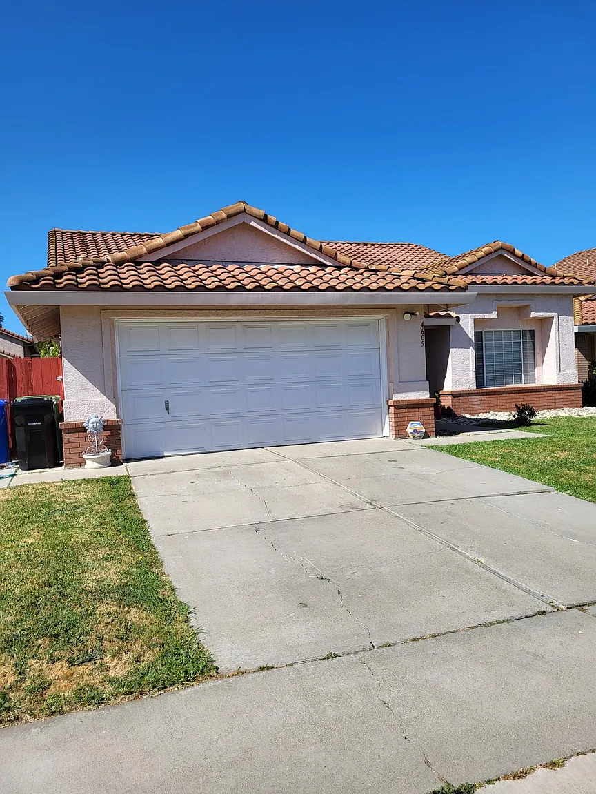 4605 Tegan Rd photo 1