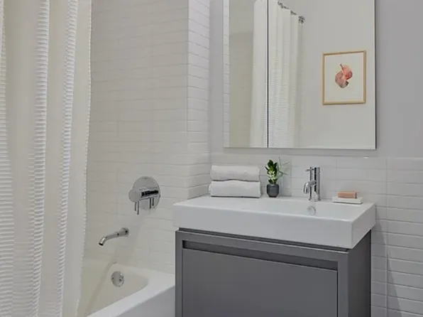 347 Kent Avenue image 3 of 10