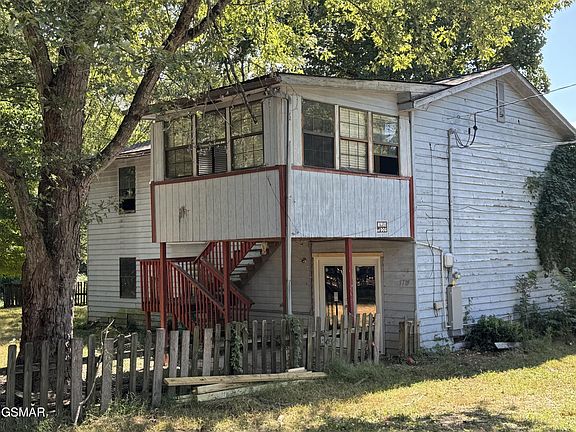 4th image of 3719 Pollard Hill Way