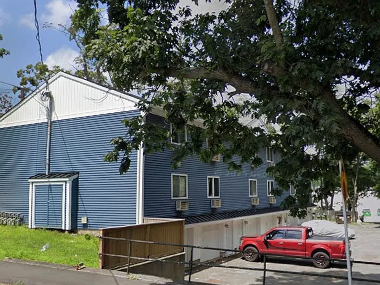667 Hill St — Photo 1