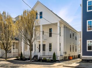 27 Hancock St, Salem, MA 01970