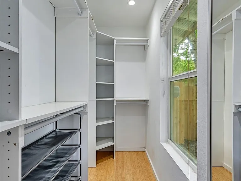 403 Krebs Ln — Photo 16
