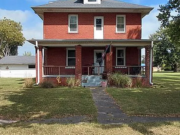 221 Chestnut St, Donnellson, IA 52625