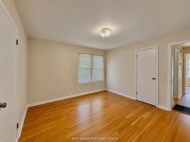 516 Ferry St NE — Photo 12