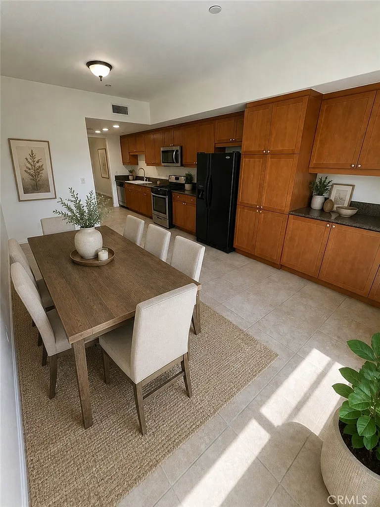 2 bed, 1185 sqft, $3,150 — Photo 4