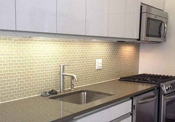 4th image of 100 W 93rd St APT 25G