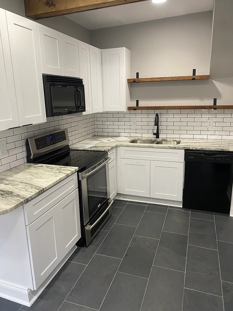 Building Photo - 828 W Kalamazoo Ave #1