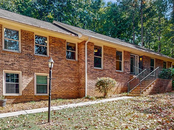 2nd image of 1531 Clearwater Dr