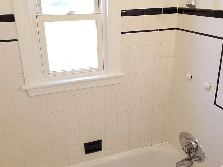  497 Winter St 1stflr 1b/1b Hwincluded Spacious! Freshpaint Petsok — Photo 9