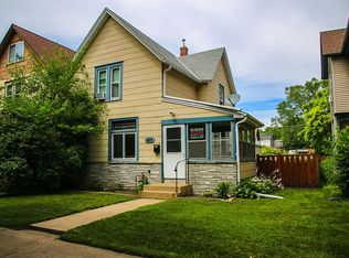 697 Jefferson Ave, Saint Paul, MN 55102