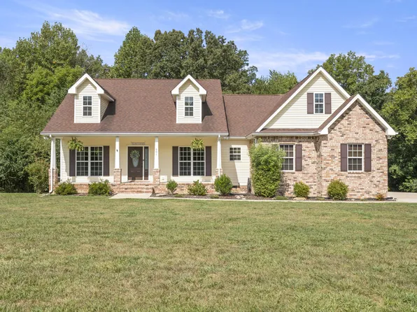 501 Cole Ct, Burns, TN 37029