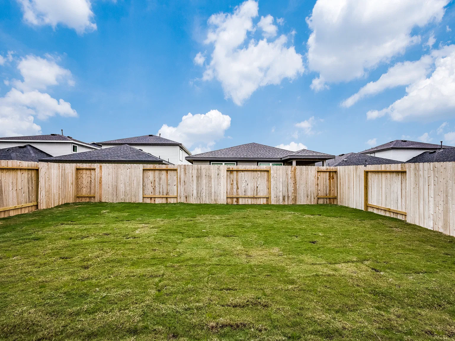 3 bed, 2.5 bath, 1844 sqft, $2,750 — Photo 3
