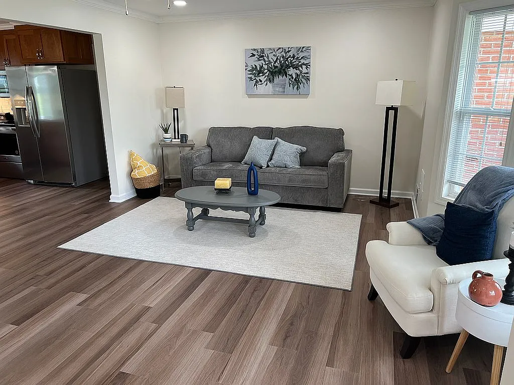 602 Diamond Cir photo 1