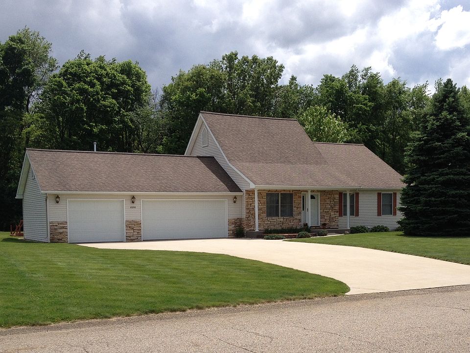 1st image of 8250 Fawn Meadow Trl